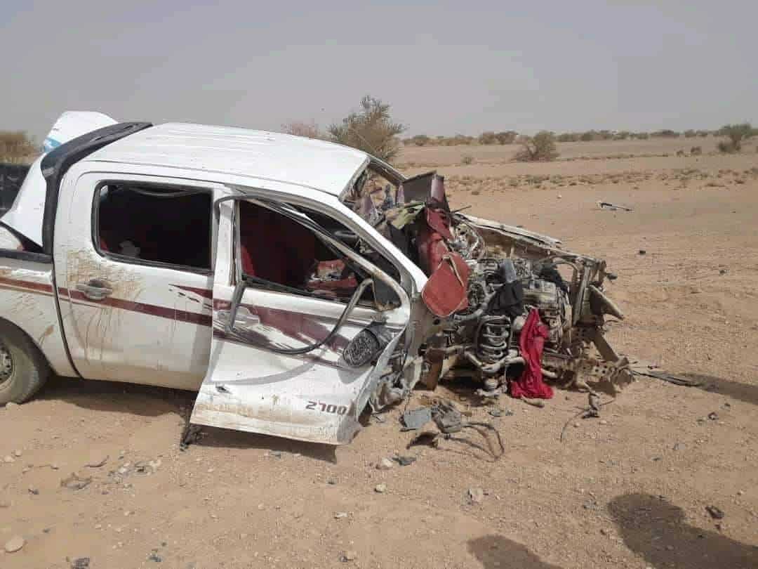 إصابة 3 مدنيين بينهم امرأة بانفجار لغم حوثي في الجوف