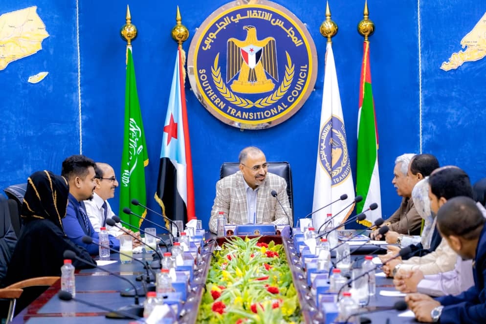 الزبيدي يحذر الحكومة: لن نقف متفرجين..وسيكون لنا موقف صارم