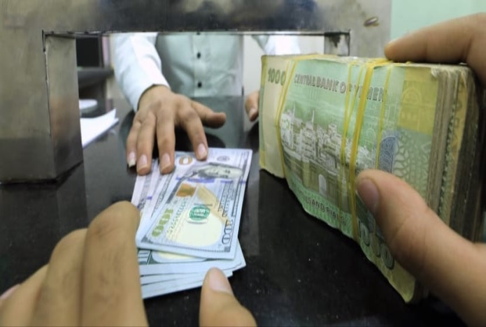 الريال اليمني يواصل الاستقرار النسبي في عدن وصنعاء (أسعار الصرف اليوم)