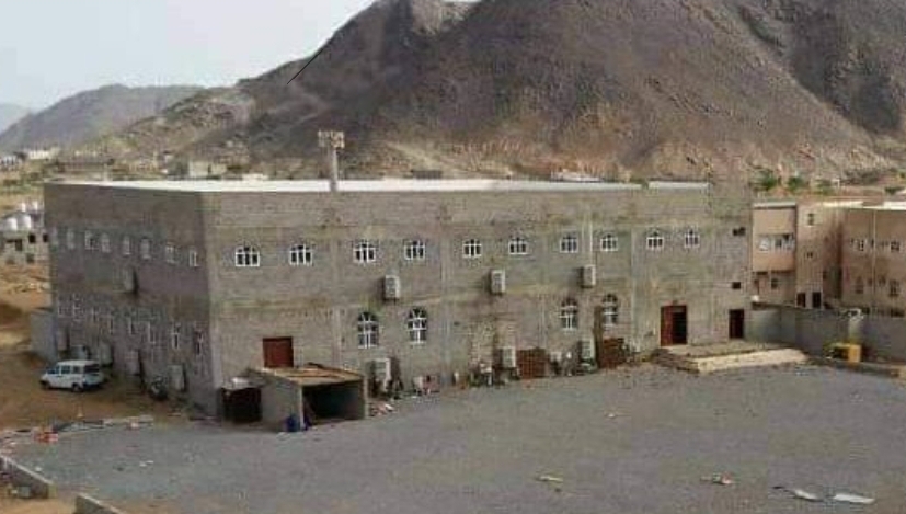 كلما تريد معرفته عن مركز الحجوري الذي قامت بقصفه  مليشيا الحوثي قبل قليل