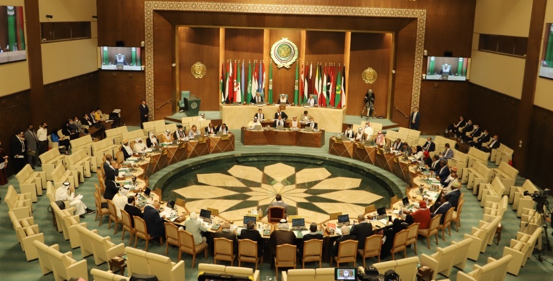 البرلمان العربي يدين الهجوم الحوثي على ميناء الحديدة جنوب البحر الأحمر