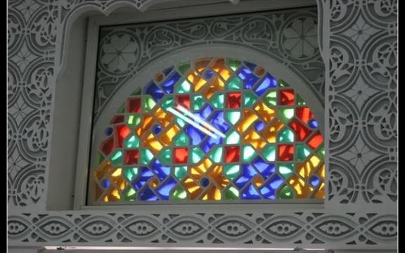 الحرب تهدد صناعة الاضواء اليمنية (تقرير)