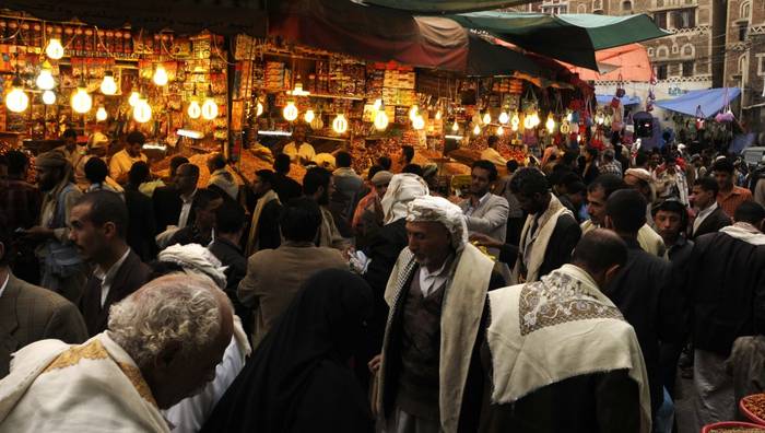 أمس الأربعاء تاريخ مناسبة كبيرة لليمنيين في الشمال والجنوب... تعرف عليها!