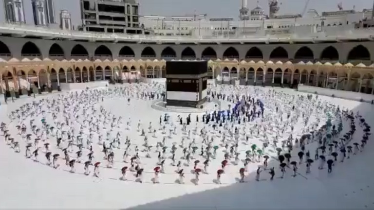 السعودية تحدد شرطا رئيسيا للمشاركة في موسم الحج
