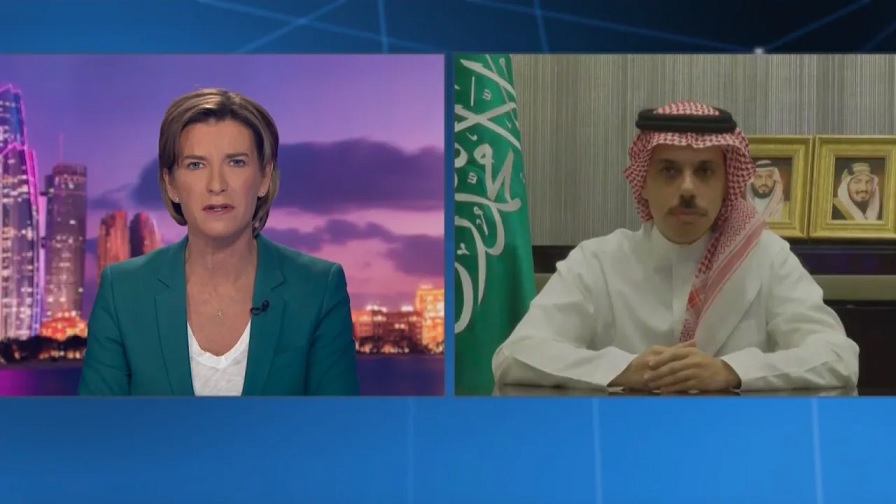 وزير خارجية السعودية: لا نحاصر الحديدة ونبحث عن طريقة لإدخال الوقود إلى اليمن وهذه شروطنا للتطبيع مع اسرائيل