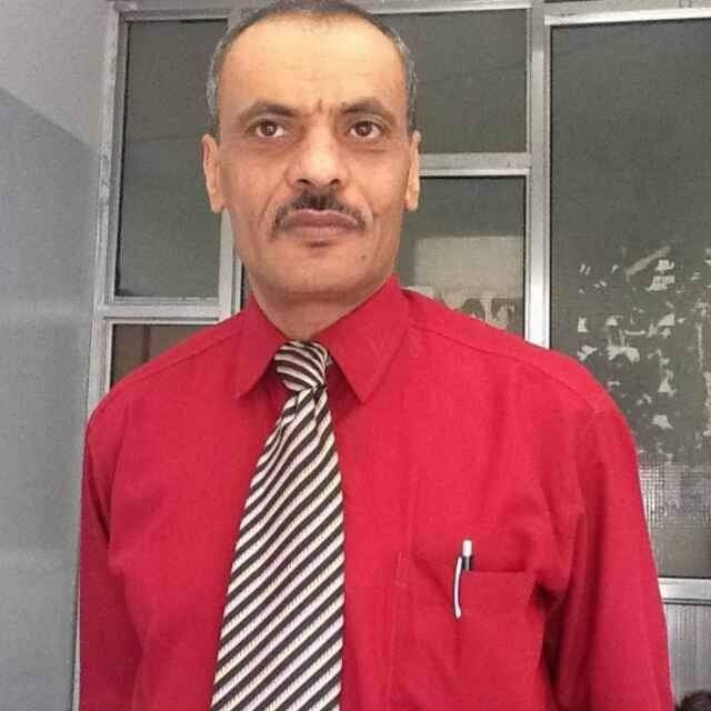 الحوثيون يختطفون أكاديميا يمنيا