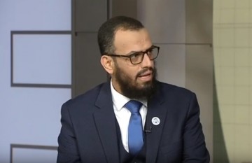 هاني بن بريك على غرار بوش الابن: من ليس معنا فهو ضدنا