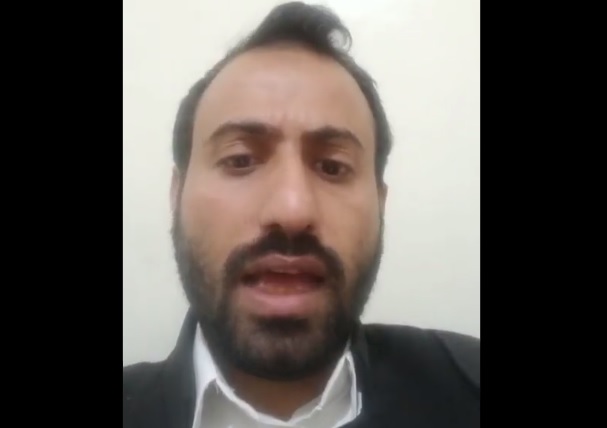شاهد بالفيديو.. قيادي حوثي يوجه اتهامات خطيرة لمدير مكتب رئاسة الميليشيا ويعلن: انتظروا مفاجآت سارة 
