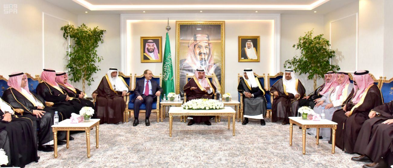 أمير سعودي يدعو مجلس الاعمال السعودي اليمني للإسهام في "إعادة الاعمار"..ويؤكد: لن تقبل أبداً باختطاف اليمن من ايران (صور)