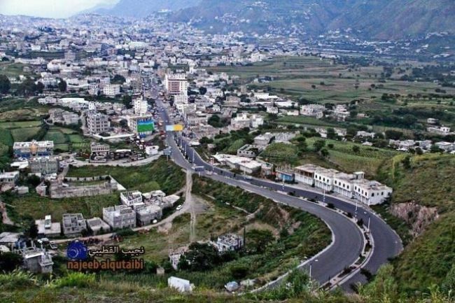 جريمة مروعة...مسلحون يقتلون أسرة كاملة اثناء تناولها الغداء في إب