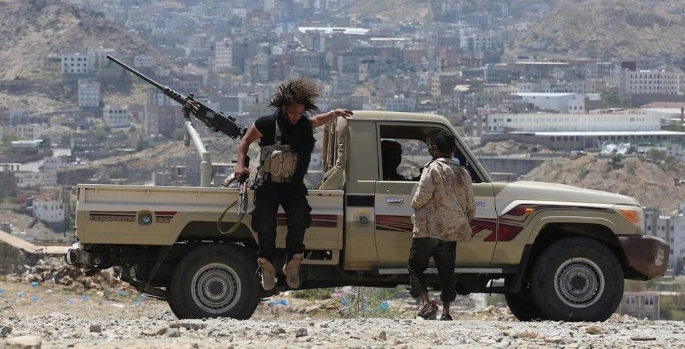 إصابة 4 جنود بانفجار عبوة ناسفة جنوب غرب اليمن