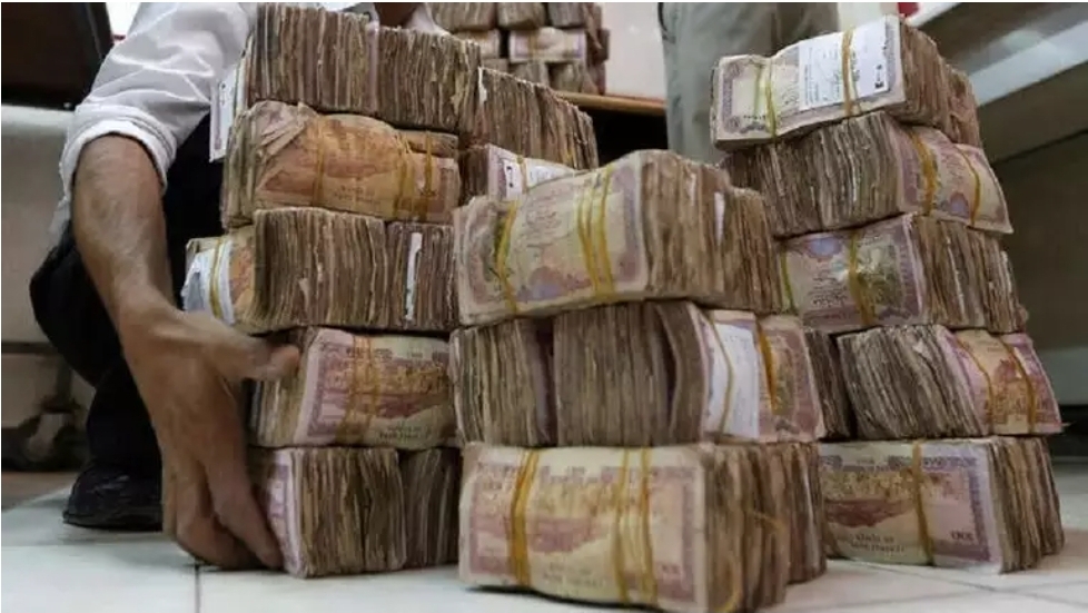 أسعار صرف العملات الأجنبية مقابل الريال اليمني مساء الأربعاء 