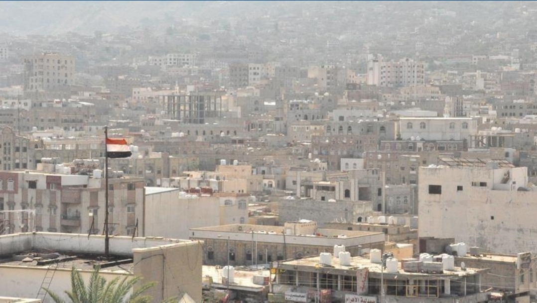 شاهد ..وصول وفد خبراء اممي لتحقيق في تفجيرات مطار عدن