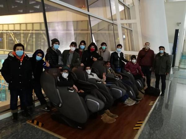 إجلاء طلاب يمنيين من ووهان الصينية وآخرين يرفضون المغادرة (تفاصيل+صور)