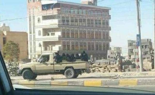 الحوثيون يصادرون منازل برلمانيين في صنعاء ويطردون النساء والاطفال