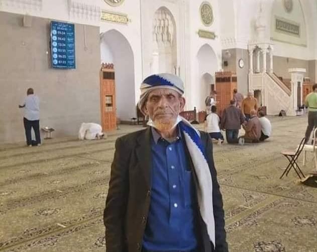 مسن يمني عائد من السعودية يلقى حتفه بين أنياب السباع جنوب اليمن - (صور)