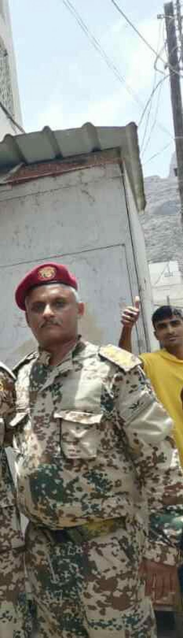الانتقالي يعتقل قائد عسكري بألوية الحماية الرئاسية.. (الاسم + الصورة)