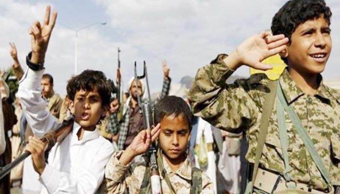 مشروع قانون حوثي أمام برلمان صنعاء يقر التجنيد الالزامي لطلاب المرحلتين الأساسية والثانوية