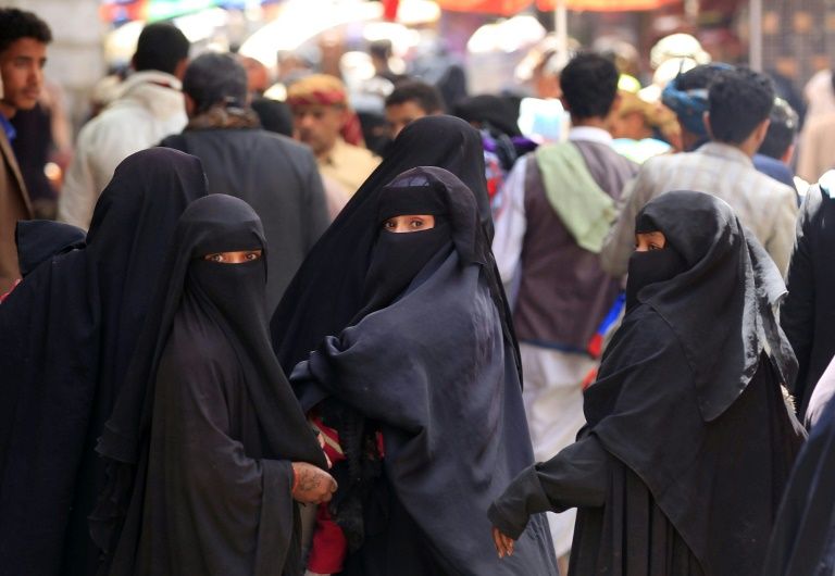 وكالة دولية: حملة لفرض قواعد اجتماعية صارمة في مناطق سيطرة الحوثيين