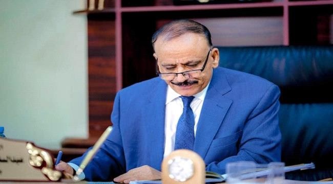 وزير النقل اليمني يصدر قرارا هاما بشأن ايرادات "الموانئ البرية" (وثيقة)