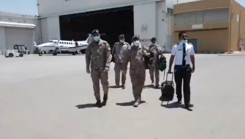 بالفيديو...طائرة اخلاء سعودية تصل حضرموت وتنقل يمنيين بشكل عاجل