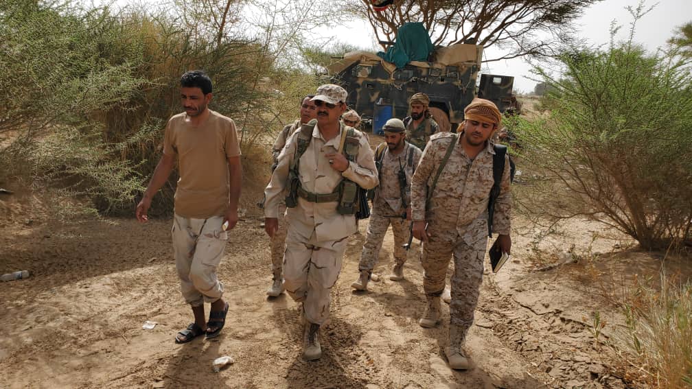 قائد عسكري يمني بارز: محاولات الحوثيين للتقدم باءت بالفشل وحشودها ابتلعتها الرمال والصحاري والوديان