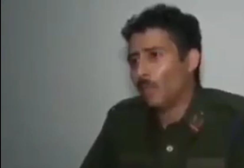شاهد بالفيديو...أسرار قضية اعتقال الضابط الذي فضح جريمة قتل وتعذيب الاغبري والمغريات التي عرضت عليه مقابل التلاعب بالقضية (فيديو)