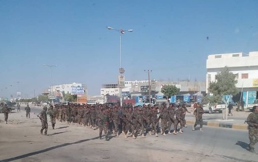 وحدات من قوات الامن الخاصة تنفذ عرضاً مهيباً في شبوة (صور)
