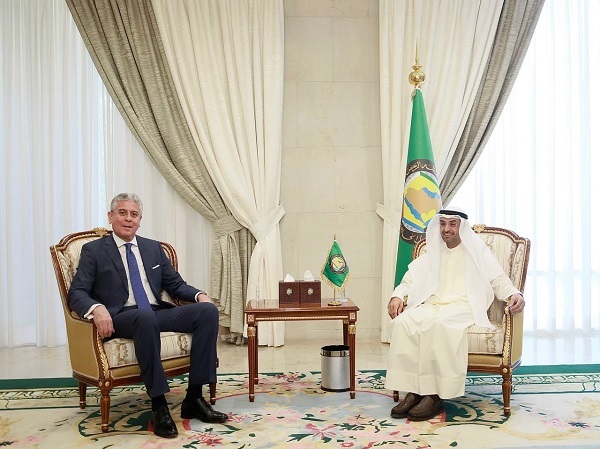 أمين عام الخليجي يؤكد أهمية مشاركة البنك الدولي في جهود تنمية اليمن