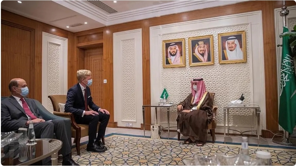 السعودية والمبعوث الأممي يبحثان أزمة اليمن