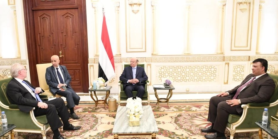 الرئيس اليمني: أيدينا مفتوحة دائماً أمام كل دعوات السلام.. والحوثيون غير جادين