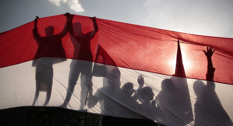 العاصمة الثالثة في اليمن بانتظار الحسم.. ما تأثيراتها على المنطقة؟