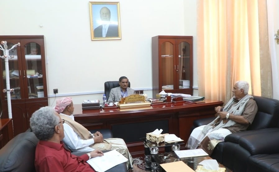 محافظ حضرموت: المشاريع الحيوية في دوعن مرهونة باستقرار الأمن