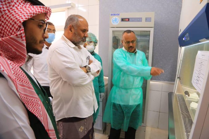 الكثيري يدشن العمل بوحدة تشخيص "كورونا" في سيئون