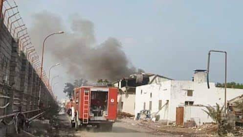 بالفيديو...لحظة مقتل عامل بقصف حوثي غرب اليمن