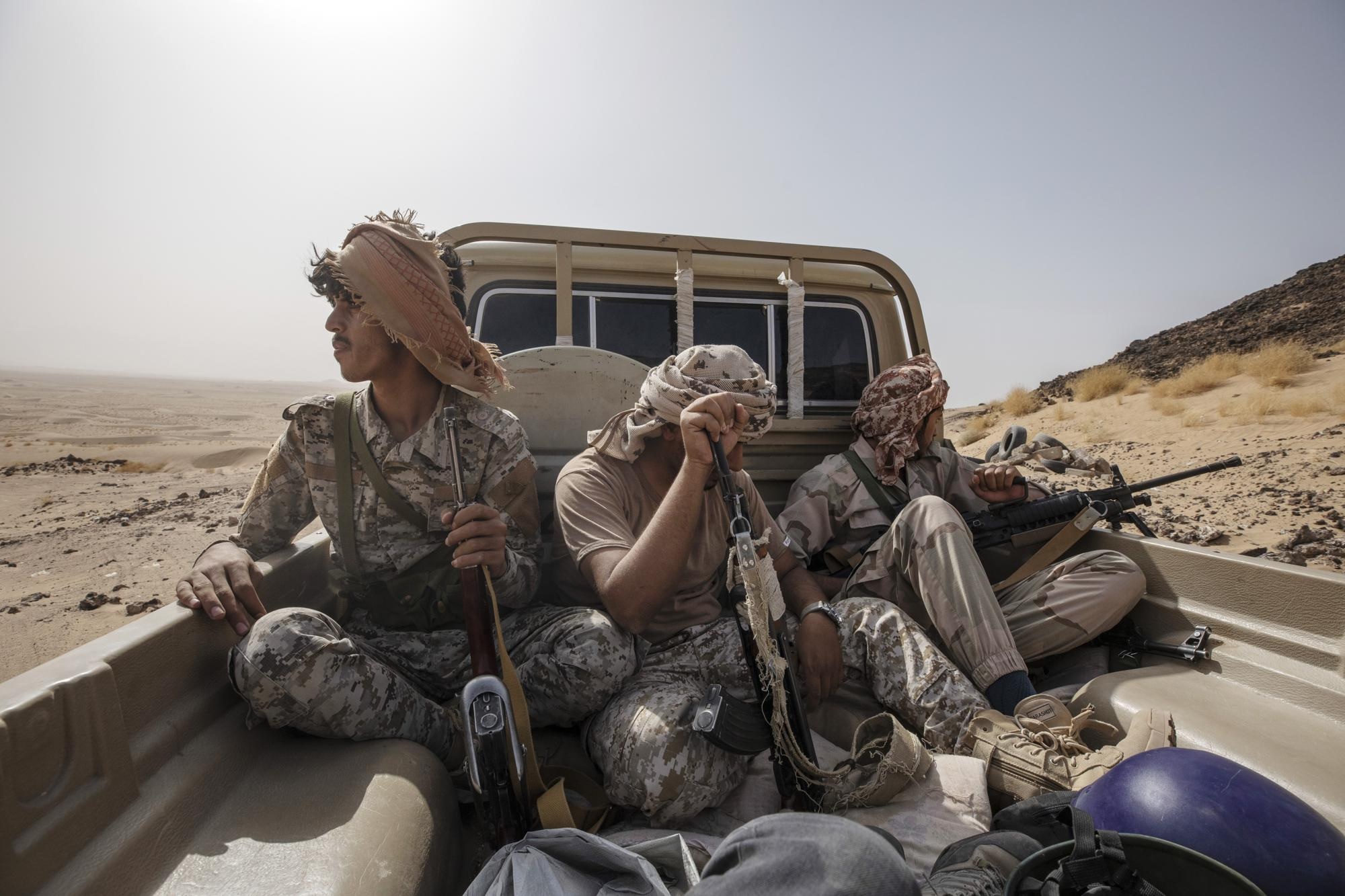 أسوشيتد برس تكشف عن إتصالات سعودية حوثية للوصول إلى "أرضية مشتركة" وتؤكد أن معركة مأرب مكلفة وحاسمة [ترجمة خاصة]