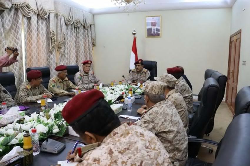 وزارة الدفاع اليمنية تجري ترتيبات لاعادة ترتيب منظومة القوات المسلحة