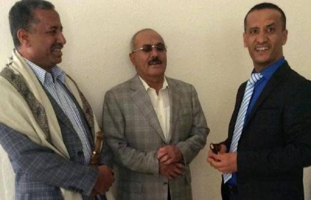 سكرتير الرئيس صالح: هذا مقياس استعادة صنعاء...مالم "بلوا النشيد الوطني واشربوا مائه"
