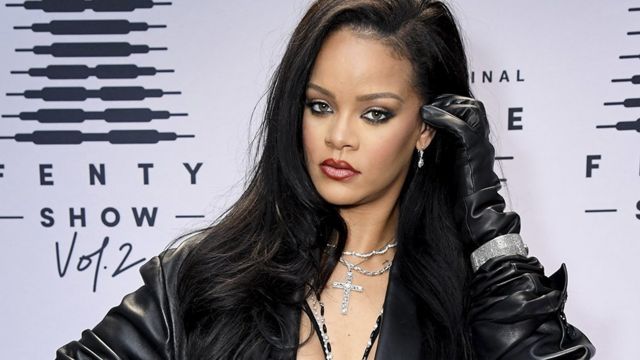 المغنية الأميركية ريهانا تثير غضب المسلمين بسبب جزء من حديث نبوي في أغنية