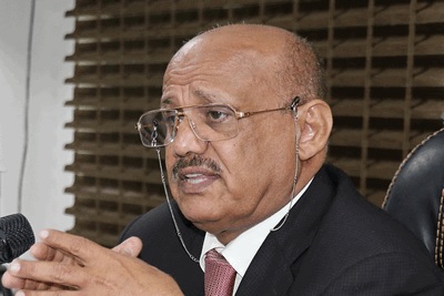 محافظ البنك المركزي اليمني يصدر تنويهاً هاماً