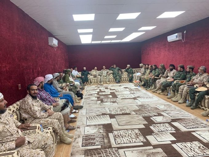 قائد التحالف في عدن يلتزم بدعم جبهتي عقبة ثرة والضالع