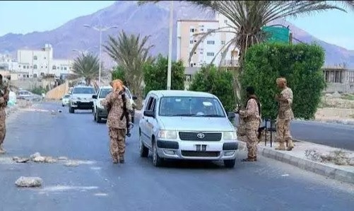 مصادر مخابراتية: تنظيم القاعدة اختطف 4 أجانب شرق اليمن وأمريكا تشارك في التحقيقات