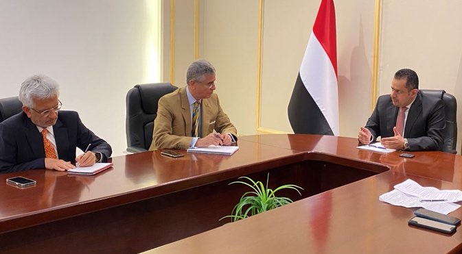 نائب رئيس البنك الدولي: ملتزمون باستمرار دعم اليمن
