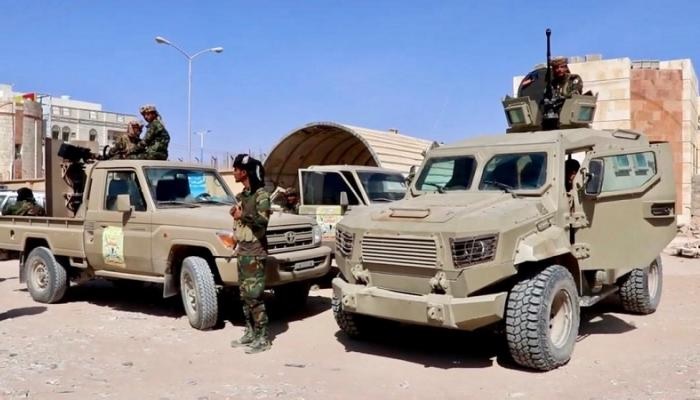 شبوة.. القوات الحكومية وألوية العمالقة تقتل من مركز مديرية عين ودعوة المدنيين للبقاء في منازلهم