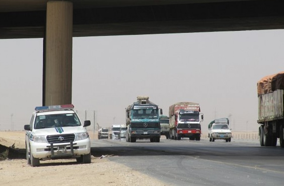 السعودية تضبط مواطناً نقل 7 يمنيين مخالفين لنظام أمن الحدود