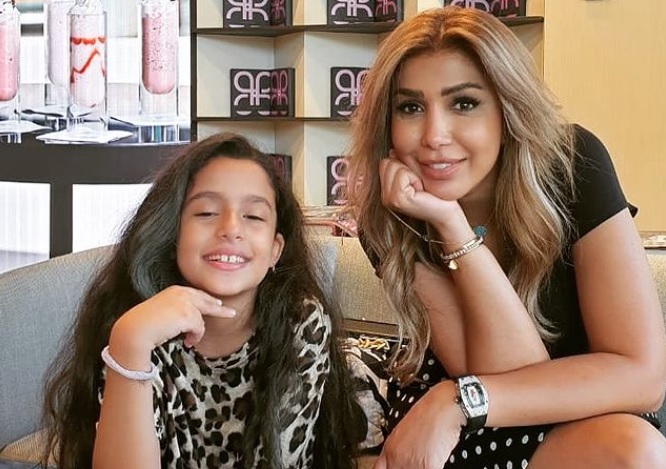الفنانة اليمنية أروى تكشف عن "بديت تخون" وتنشر صورة حديثة بتعليق "أنا وحياتي"