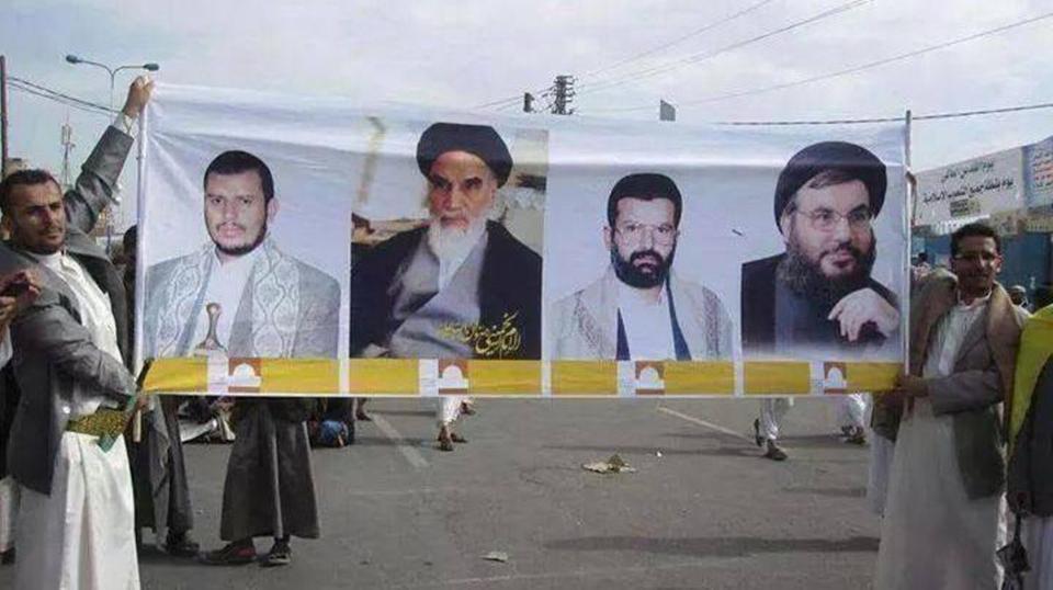 على خطى خامنئي.. "عبدالملك الحوثي" يهاجم حراك العراق ولبنان وصحيفة سعودية تعلّق