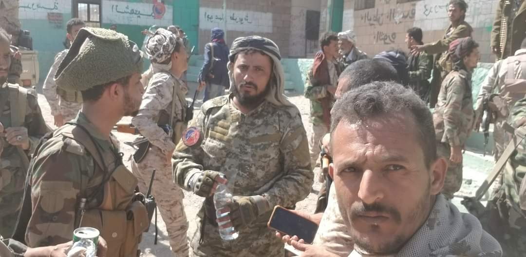 تعز..القوات الحكومية تنتزع مواقع جديدة وتلتحم مع ألوية العمالقة في الوازعية