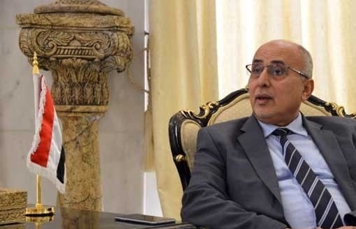 وزير سابق يدعو إلى فرض واقع على الأرض يعيد العالم إلى رشده بشأن اليمن