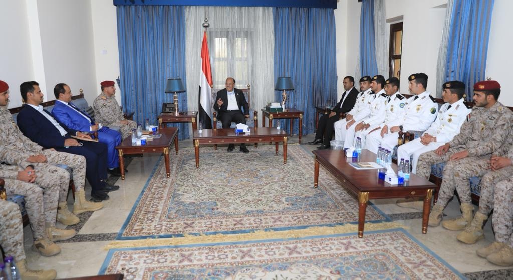 الجنرال الاحمر: الحوثي يسعى لاستنساخ التجربة الايرانية الارهابية نصا وروحا